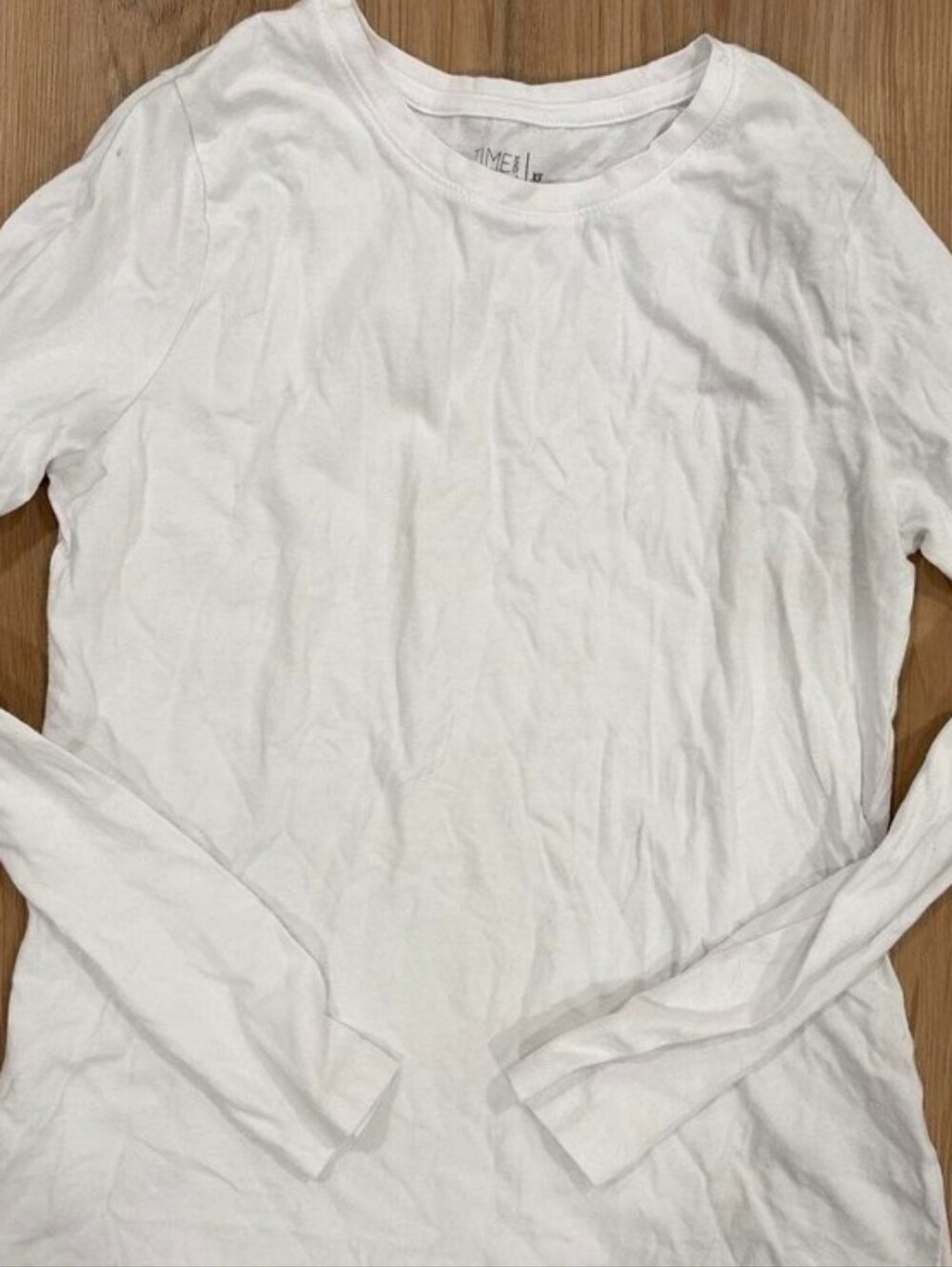 2 White Long-Sleeve Crewneck Tee